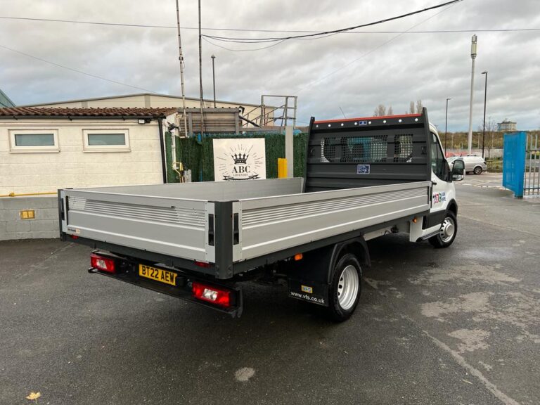 Flatbed truck hire